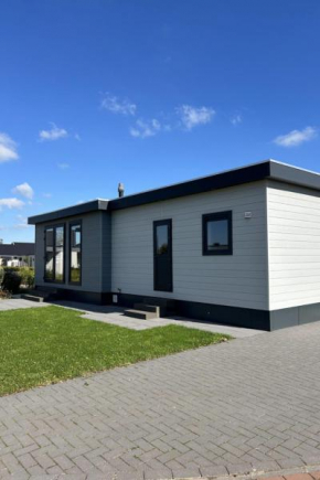 Holiday Home Noordzee Deluxe 32 by Interhome